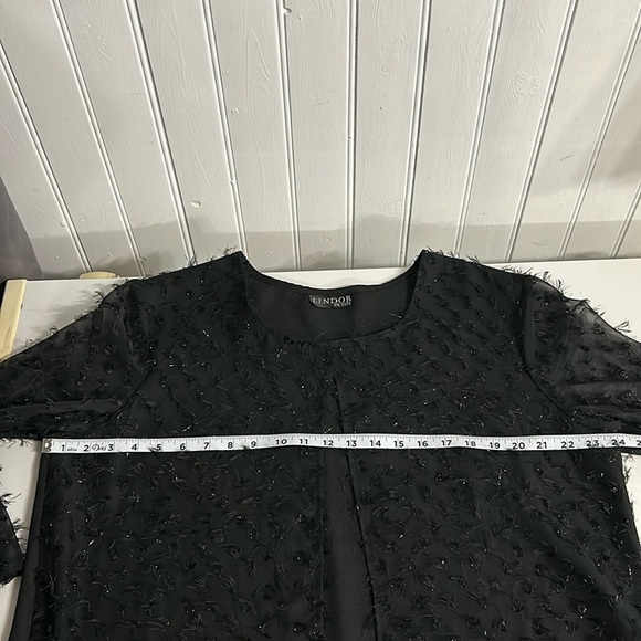 Lindor blouse, petite, black, eyelash - Picture 9 of 11